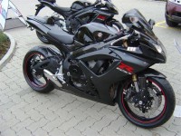 /album/galeria-de-fotos/suzuki-gsx-r-600-195821-jpg/